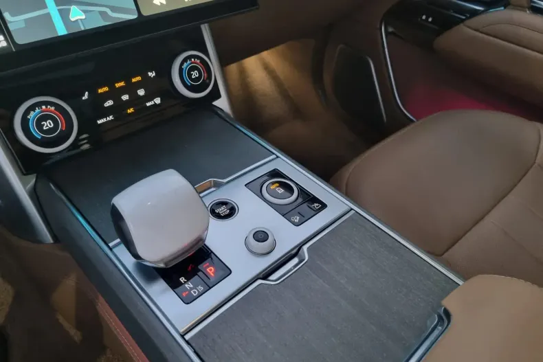 Land Rover Range Rover din 2023 cu 25.000 km - oferta LAN133465 - foto 23