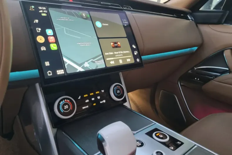 Land Rover Range Rover din 2023 cu 25.000 km - oferta LAN133465 - foto 25