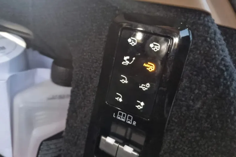 Land Rover Range Rover din 2023 cu 25.000 km - oferta LAN133465 - foto 27