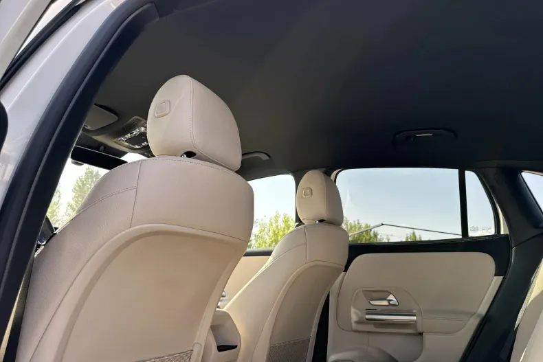 Mercedes-Benz GLA din 2024 cu 7.800 km - oferta MER133469 - foto 15