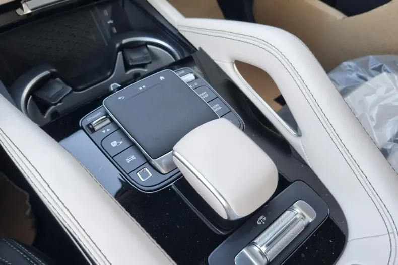 Mercedes-Benz GLE din 2025 cu 0 km - oferta MER133470 - foto 26