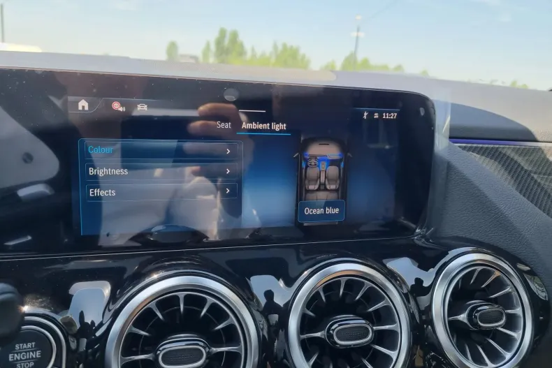 Mercedes-Benz GLA din 2025 cu 1 km - oferta MER133475 - foto 29