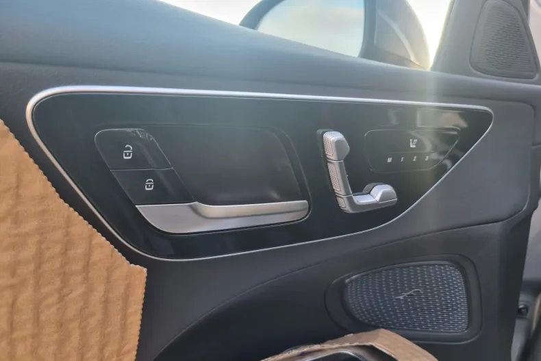 Mercedes-Benz C din 2025 cu 1 km - oferta MER133478 - foto 20