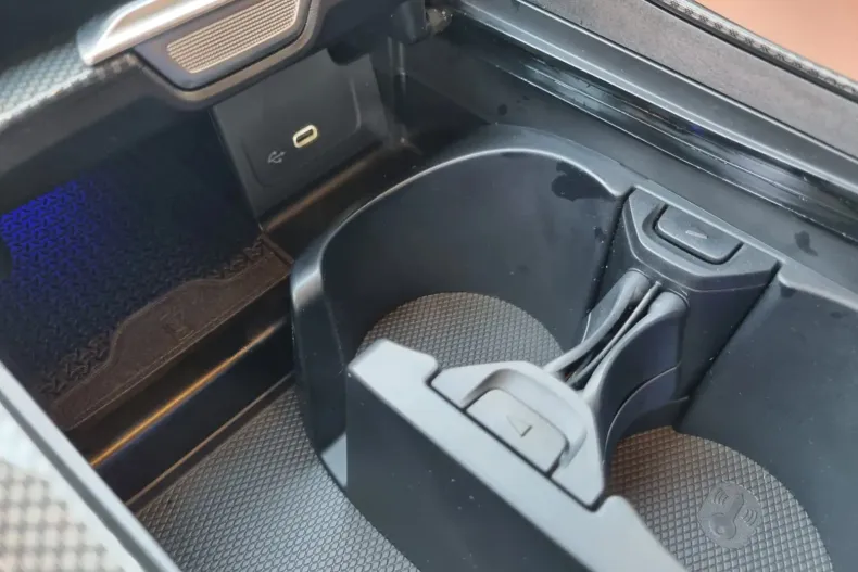 Mercedes-Benz C din 2024 cu 1 km - oferta MER133480 - foto 36