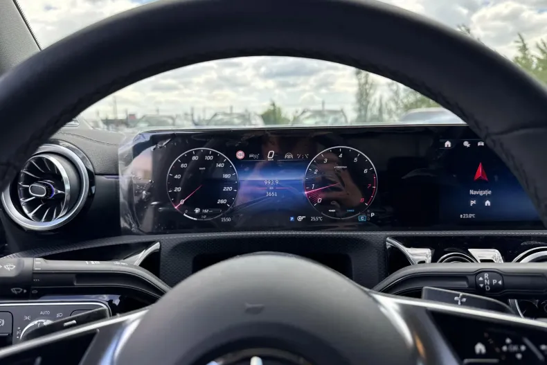 Mercedes-Benz CLA din 2024 cu 3.700 km - oferta MER133482 - foto 11