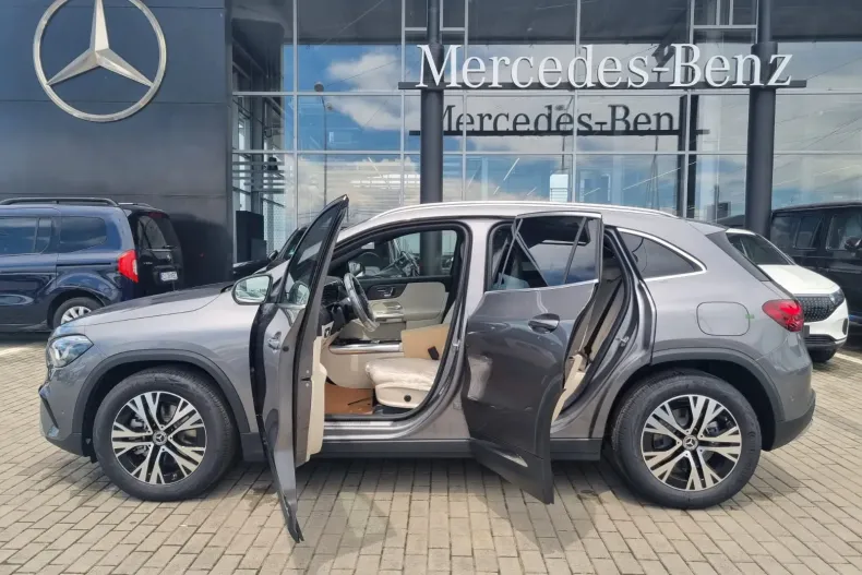 Mercedes-Benz GLA din 2025 cu 1 km - oferta MER133484 - foto 8