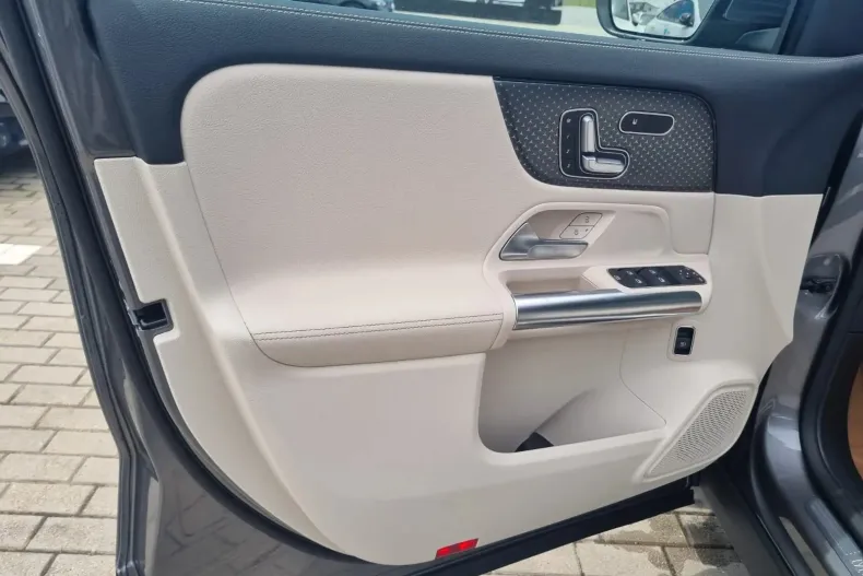 Mercedes-Benz GLA din 2025 cu 1 km - oferta MER133484 - foto 18