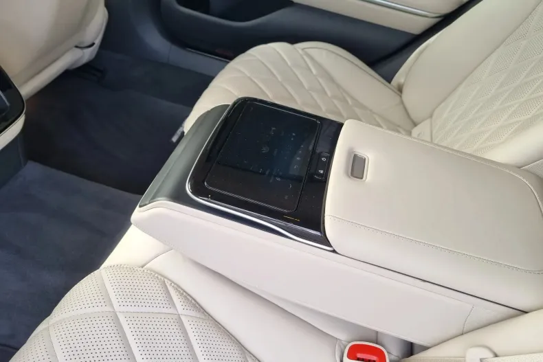 Mercedes-Benz S din 2024 cu 18.000 km - oferta MER133488 - foto 25