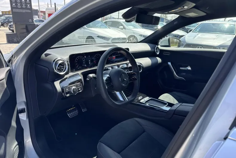 Mercedes-Benz A din 2023 cu 3.150 km - oferta MER133495 - foto 10