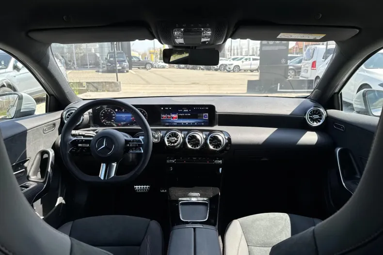 Mercedes-Benz A din 2023 cu 3.150 km - oferta MER133495 - foto 12