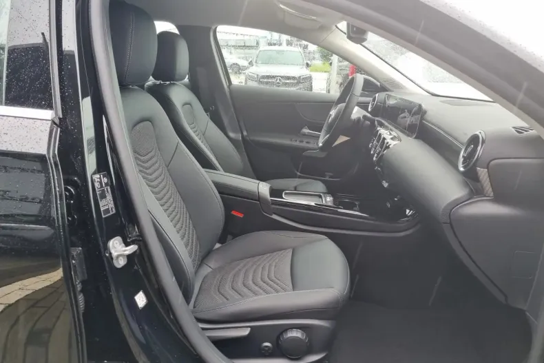 Mercedes-Benz A din 2025 cu 1 km - oferta MER133496 - foto 38
