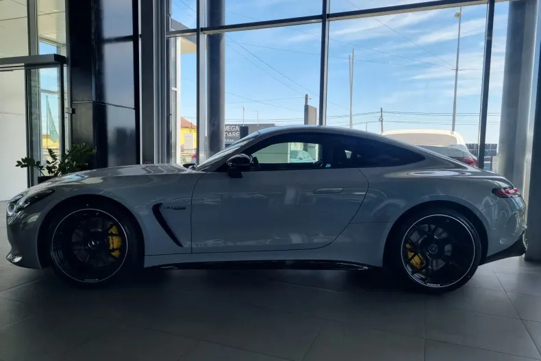 Mercedes-Benz AMG GT din 2025 cu 2 km - oferta MER133498 - foto 5