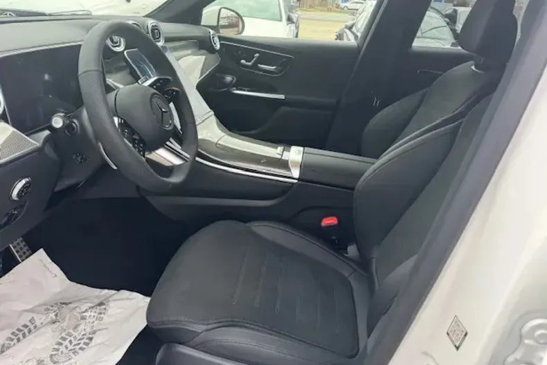 Mercedes-Benz GLC Coupe din 2025 cu 1 km - oferta MER133501 - foto 13