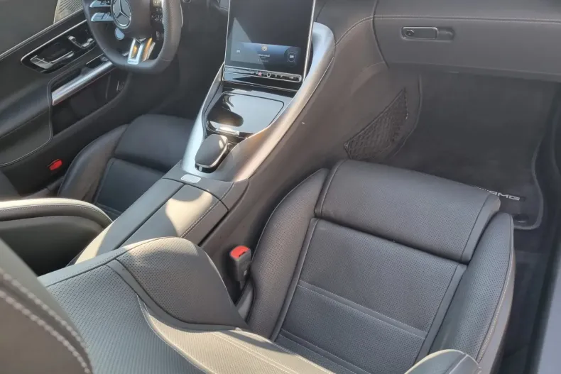 Mercedes-Benz AMG GT din 2024 cu 11.000 km - oferta MER133506 - foto 21