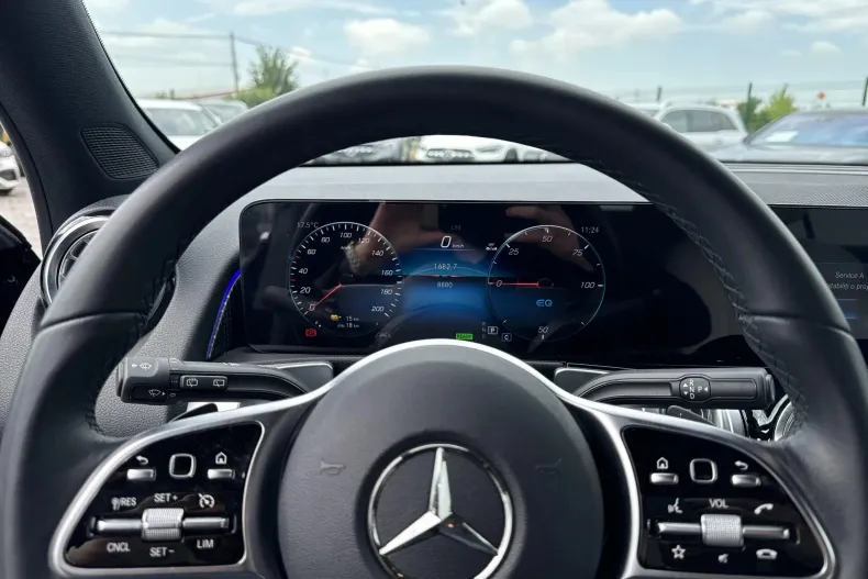 Mercedes-Benz EQB din 2022 cu 8.900 km - oferta MER133518 - foto 4