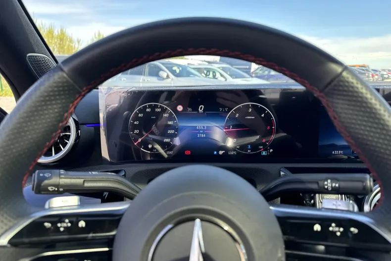 Mercedes-Benz A din 2023 cu 3.900 km - oferta MER133521 - foto 11