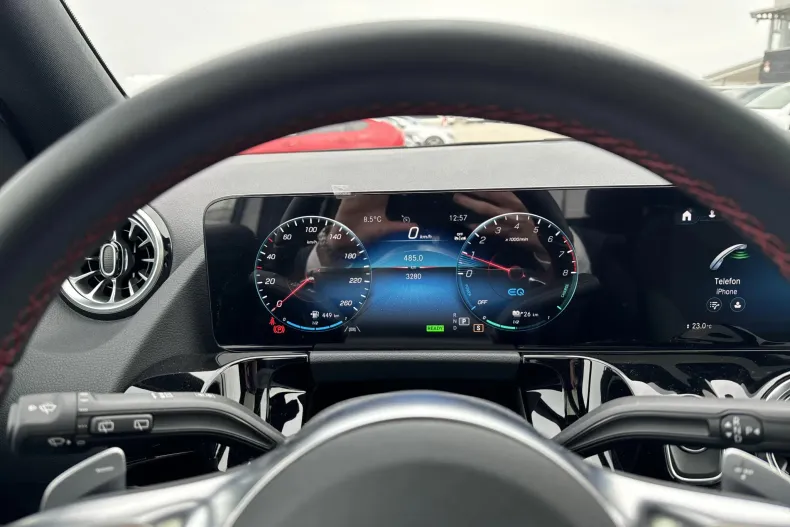 Mercedes-Benz GLA din 2022 cu 3.300 km - oferta MER133522 - foto 12