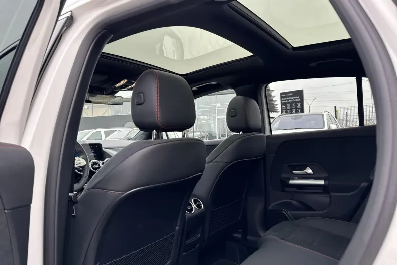 Mercedes-Benz GLA din 2022 cu 3.300 km - oferta MER133522 - foto 16