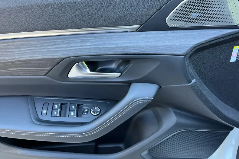 Peugeot 508 din 2019 cu 121.700 km - oferta PEU133565 - foto 35