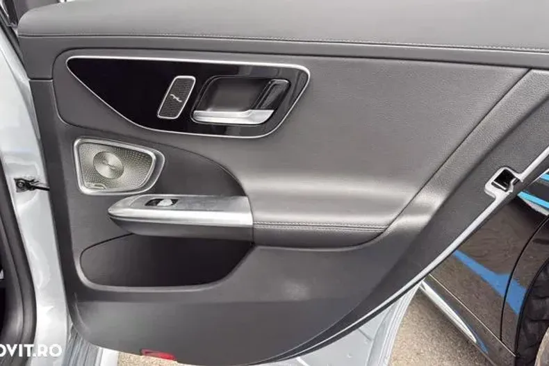 Mercedes-Benz C din 2024 cu 4.500 km - oferta MER133583 - foto 21
