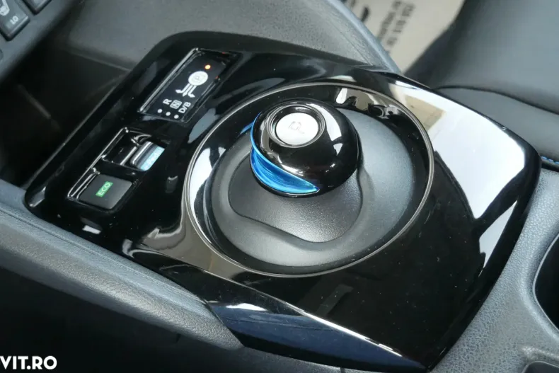 Nissan Leaf din 2019 cu 100.299 km - oferta NIS133607 - foto 4