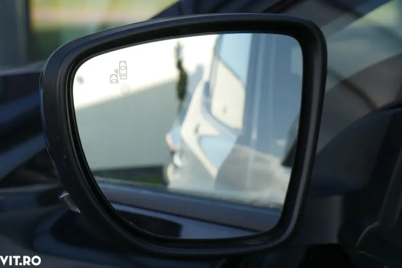 Nissan Leaf din 2019 cu 100.299 km - oferta NIS133607 - foto 25