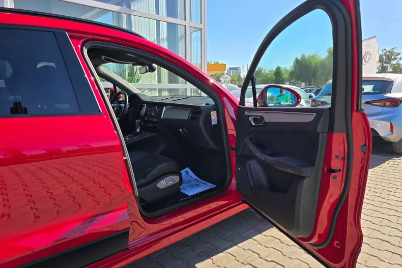 Porsche Macan din 2021 cu 72.773 km - oferta POR133610 - foto 9