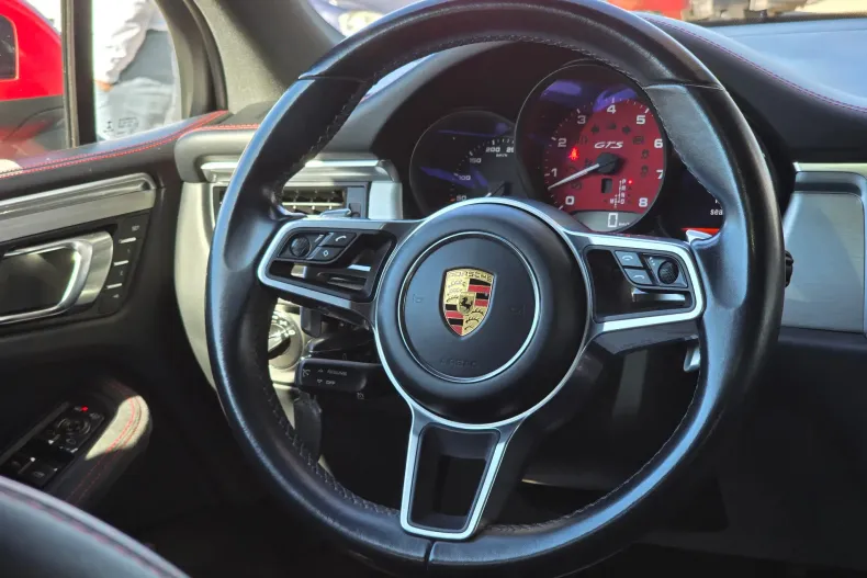 Porsche Macan din 2021 cu 72.773 km - oferta POR133610 - foto 21