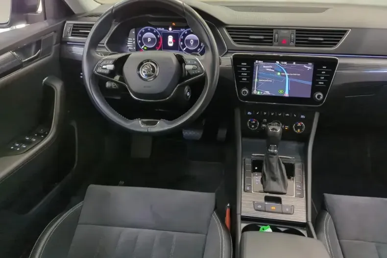 Skoda Superb din 2021 cu 129.652 km - oferta SKO133626 - foto 3