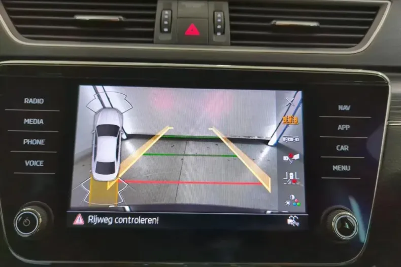 Skoda Superb din 2021 cu 129.652 km - oferta SKO133626 - foto 9