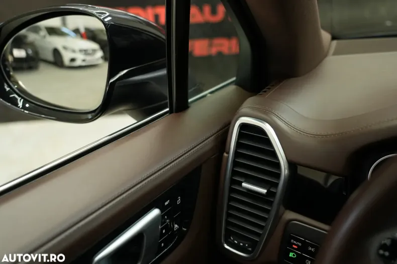 Porsche Cayenne din 2019 cu 165.000 km - oferta POR133680 - foto 28