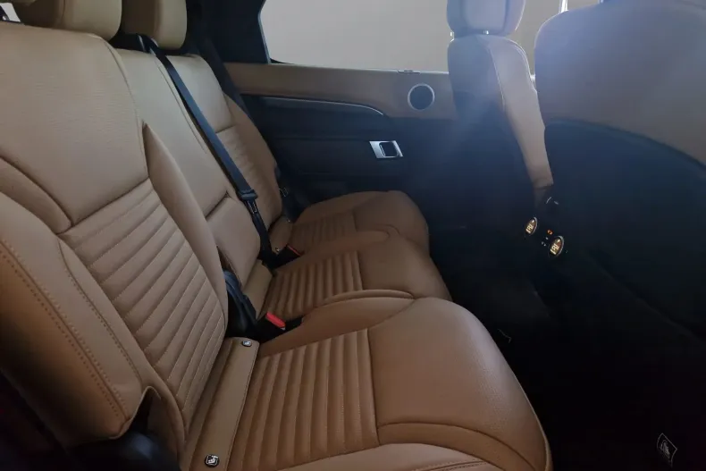 Land Rover Discovery din 2025 cu 5.000 km - oferta LAN133686 - foto 13