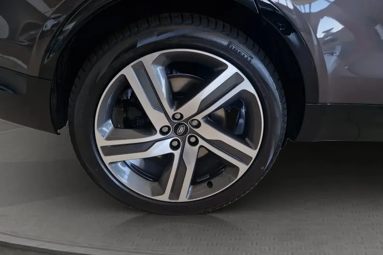 Land Rover Discovery din 2025 cu 5.000 km - oferta LAN133686 - foto 16