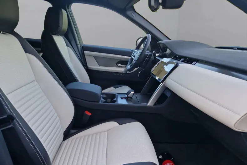 Land Rover Discovery Sport din 2024 cu 15 km - oferta LAN133687 - foto 13