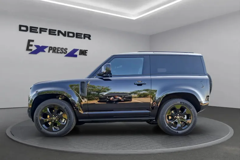 Land Rover Defender din 2024 cu 1.500 km - oferta LAN133688 - foto 3
