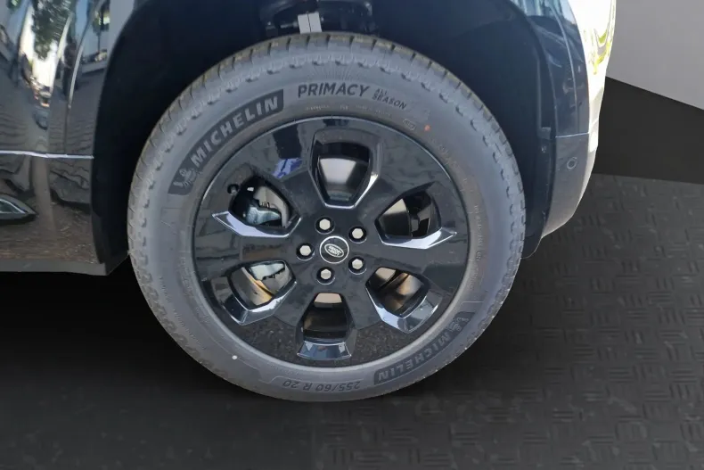 Land Rover Defender din 2024 cu 1.500 km - oferta LAN133688 - foto 18