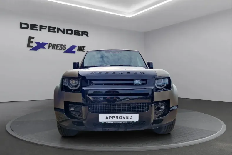 Land Rover Defender din 2024 cu 8.500 km - oferta LAN133690 - foto 2