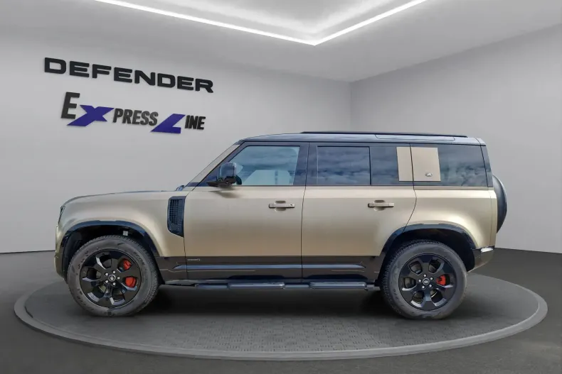 Land Rover Defender din 2024 cu 8.500 km - oferta LAN133690 - foto 3