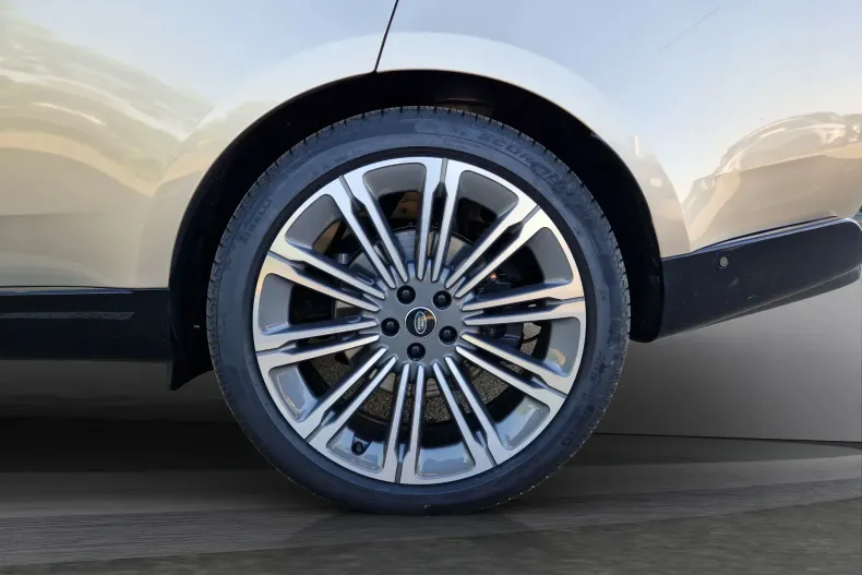 Land Rover Range Rover din 2024 cu 4.500 km - oferta LAN133693 - foto 19