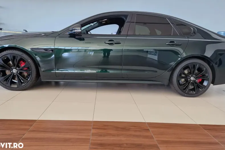 Jaguar XF din 2024 cu 2.500 km - oferta JAG133696 - foto 5