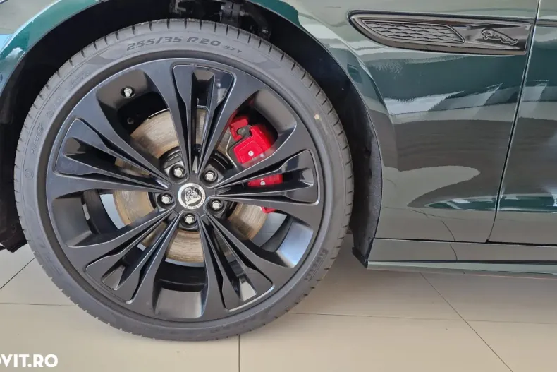 Jaguar XF din 2024 cu 2.500 km - oferta JAG133696 - foto 6