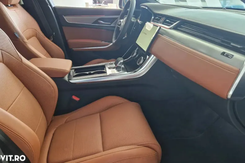 Jaguar XF din 2024 cu 2.500 km - oferta JAG133696 - foto 9