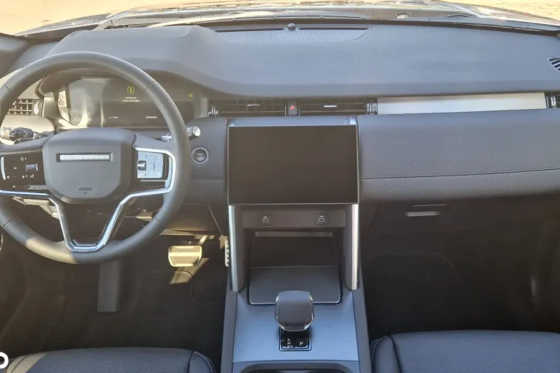 Land Rover Discovery Sport din 2024 cu 2.500 km - oferta LAN133697 - foto 9