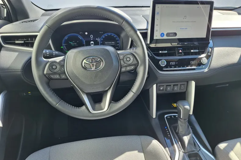 Toyota Corolla Cross din 2024 cu 1.200 km - oferta TOY133714 - foto 17