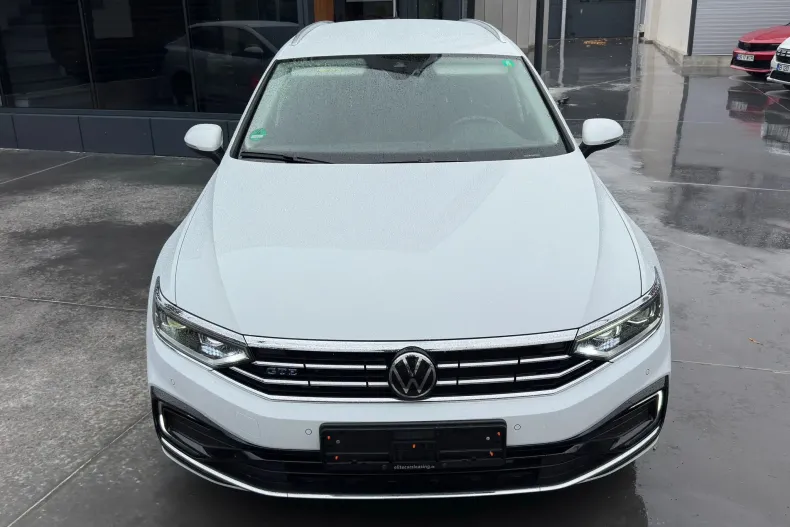 Volkswagen Passat din 2023 cu 108.971 km - oferta VOL133716 - foto 4