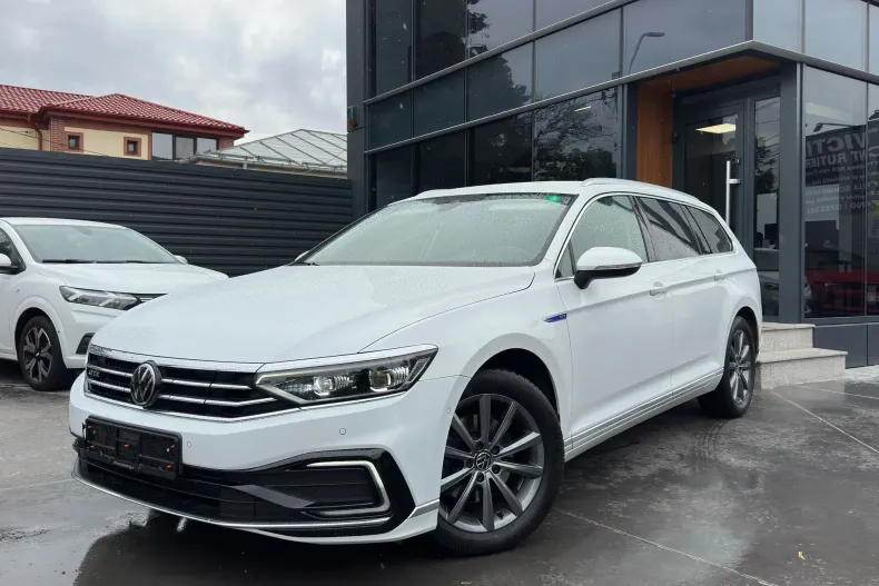 Volkswagen Passat din 2023 cu 108.971 km - oferta VOL133716 - foto 5