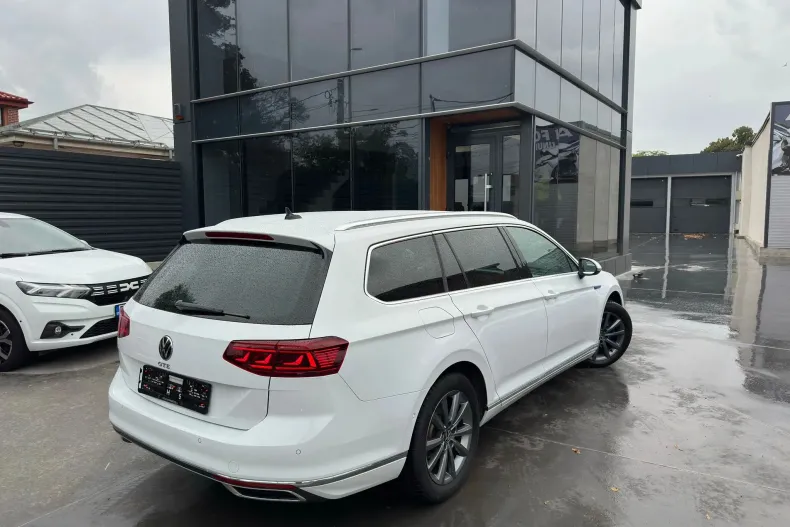 Volkswagen Passat din 2023 cu 108.971 km - oferta VOL133716 - foto 8