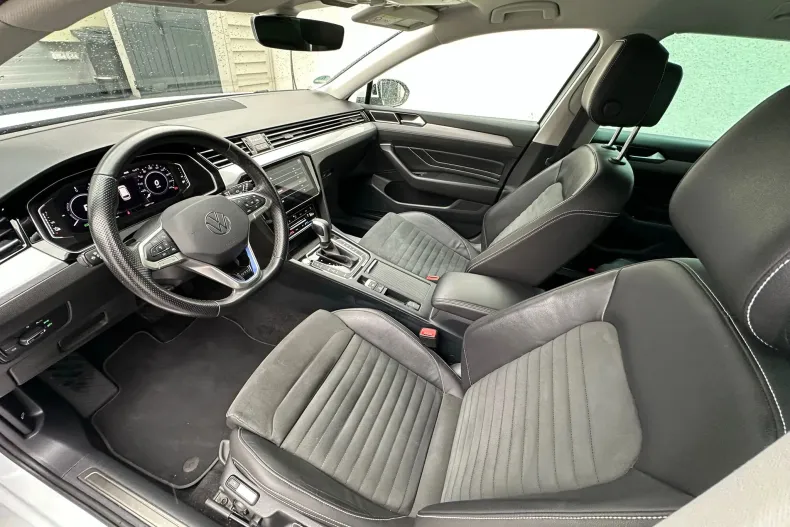 Volkswagen Passat din 2023 cu 108.971 km - oferta VOL133716 - foto 11