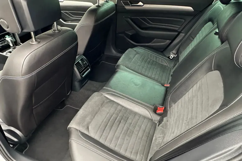 Volkswagen Passat din 2023 cu 108.971 km - oferta VOL133716 - foto 13