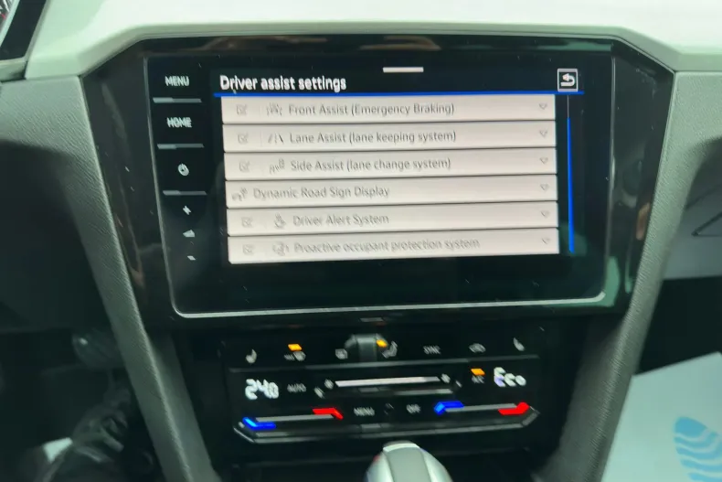 Volkswagen Passat din 2023 cu 108.971 km - oferta VOL133716 - foto 20